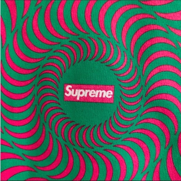 Supreme Spitfire SS18 Classic Swirl Tee in Dark Green Authentic NWOT - Picture 3 of 10